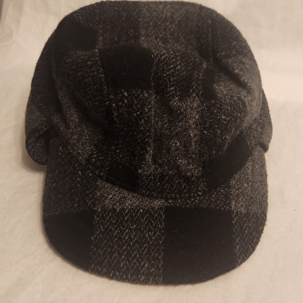 Broner Black/Gray Plaid Cap